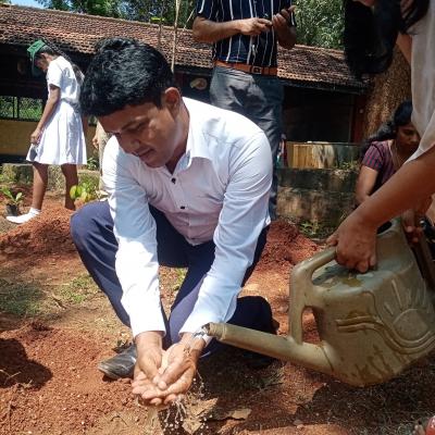 476633243 598842972911747 4367638597940485673 N